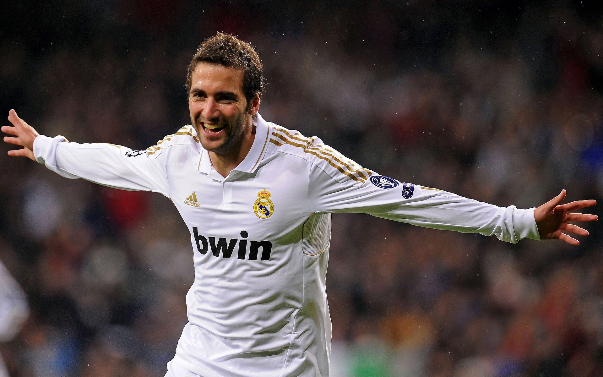 战术纪律铸就奇迹，加克波防守锁死挪威，莱比锡红牛终场绝杀演绎足球智慧