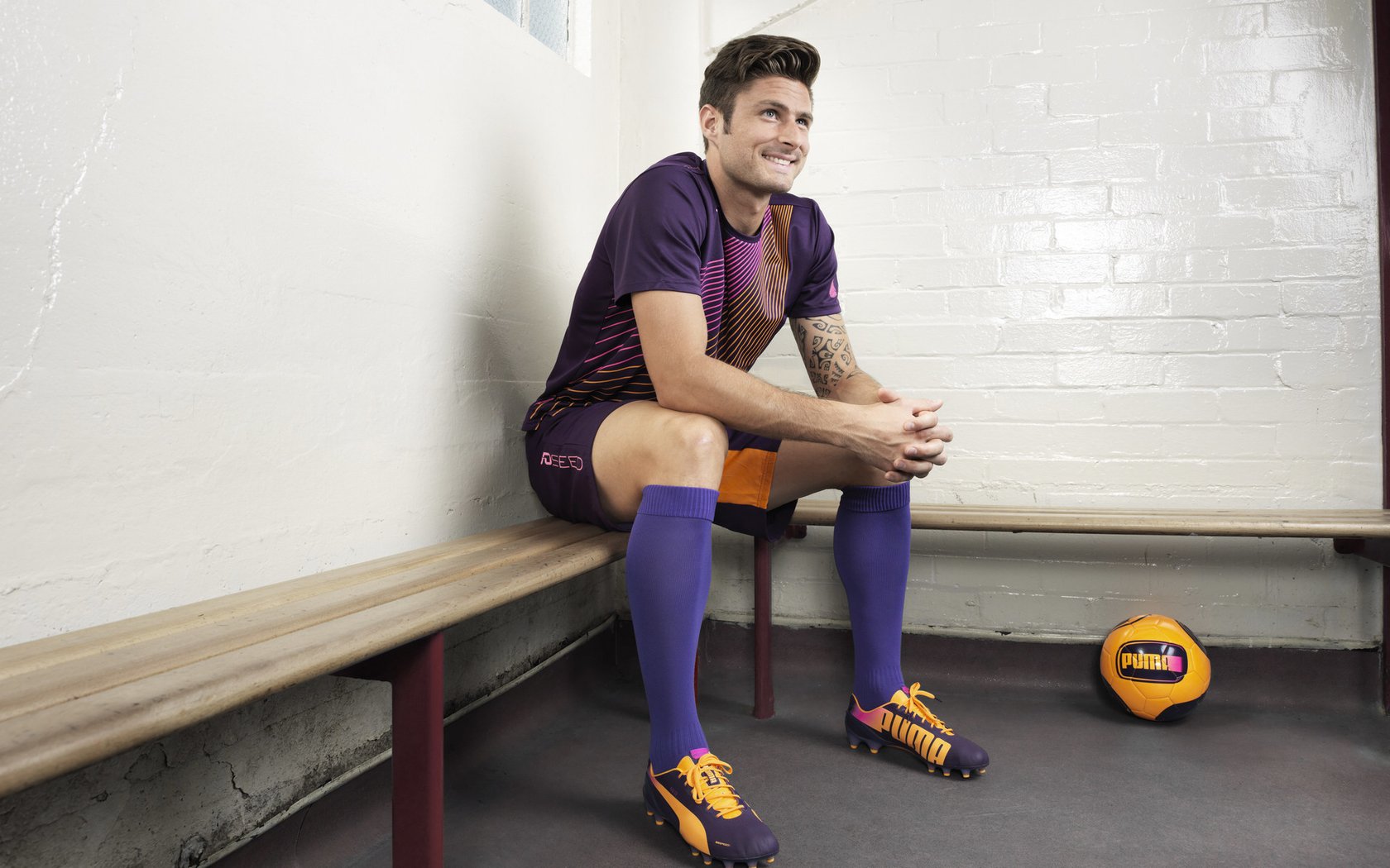 那一夜，他让安菲尔德屏住呼吸，范戴克在欧冠半决赛写下的唯一神迹